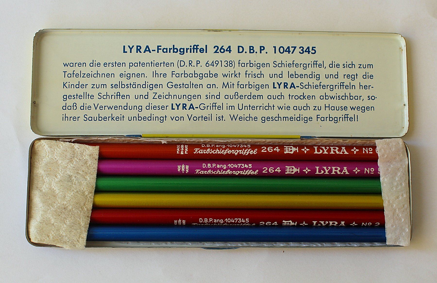 Bleistifte, Farbstifte & Kreide: Lyra Farbstifte 264 E Farbschiefergriffel 60er Blechdose – Neu (gemäss Beschreibung) aus Zürich von Auctionata 3
