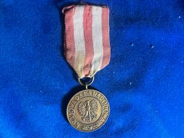 Polen: Medaille des Sieges und der Freiheit 1945 (KoA)