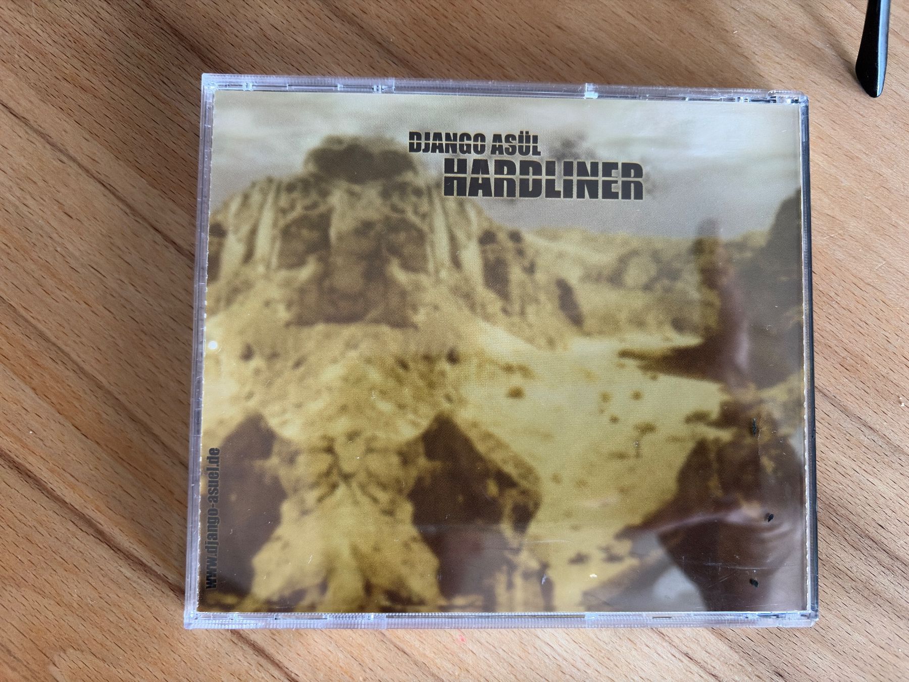 CD: Django Asül Hardliner – Usato da Hombrechtikon venduto da Dokmasa 1