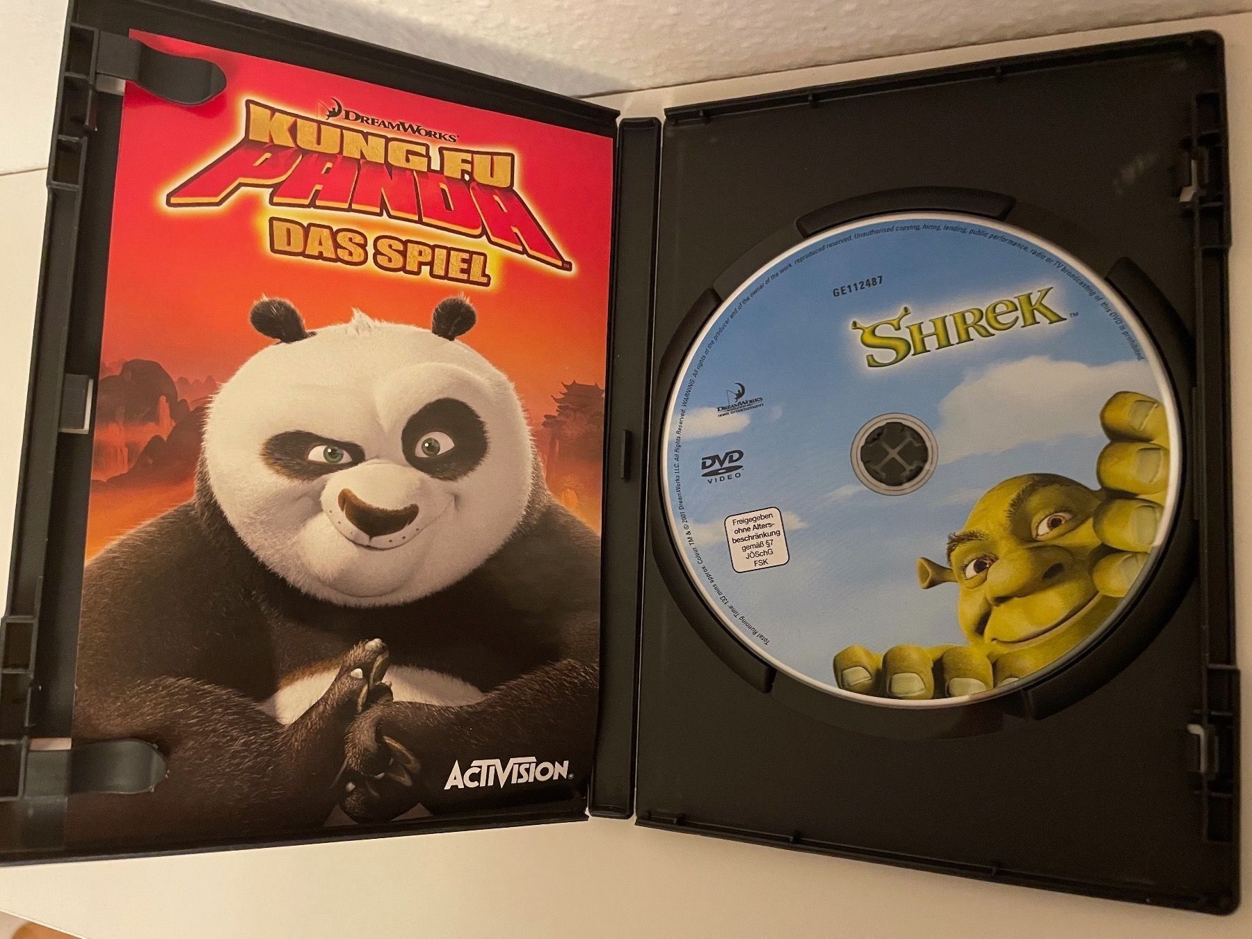Tutti i DVDs: Shrek - The daredevil hero – Usato da Riehen venduto da M.S.DVD 3