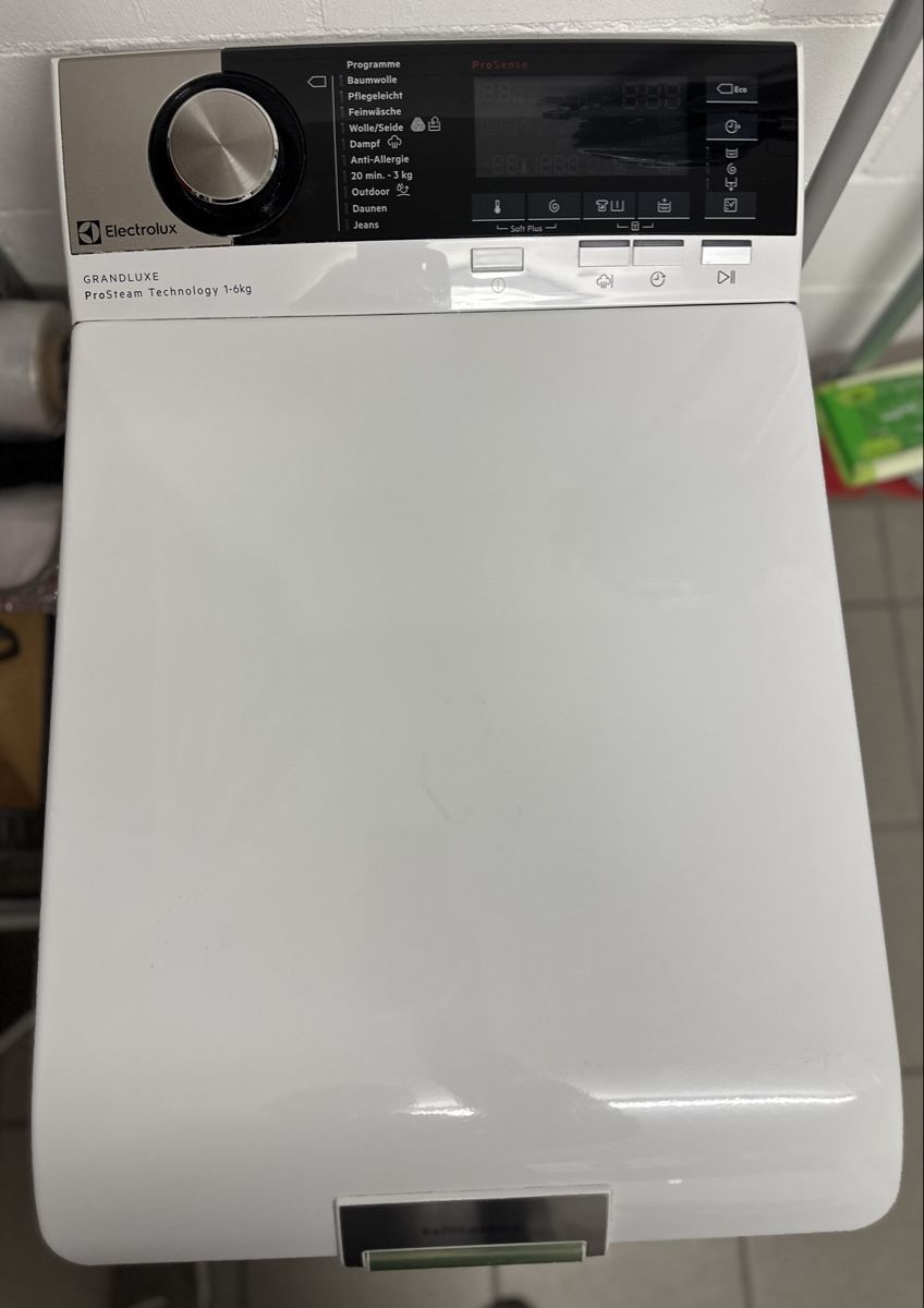 Electrolux Lavatrici: Electrolux Grandluxe Prosteam Technology 1-6Kg – Usato da Dietikon venduto da Versel70 1