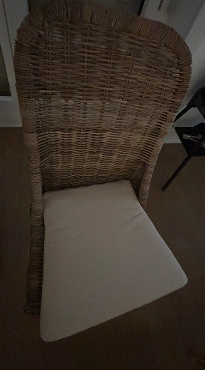 Sedie: 4 Chaises en rotin avec coussin beige – Usato da Lausanne venduto da har_5gv8 1