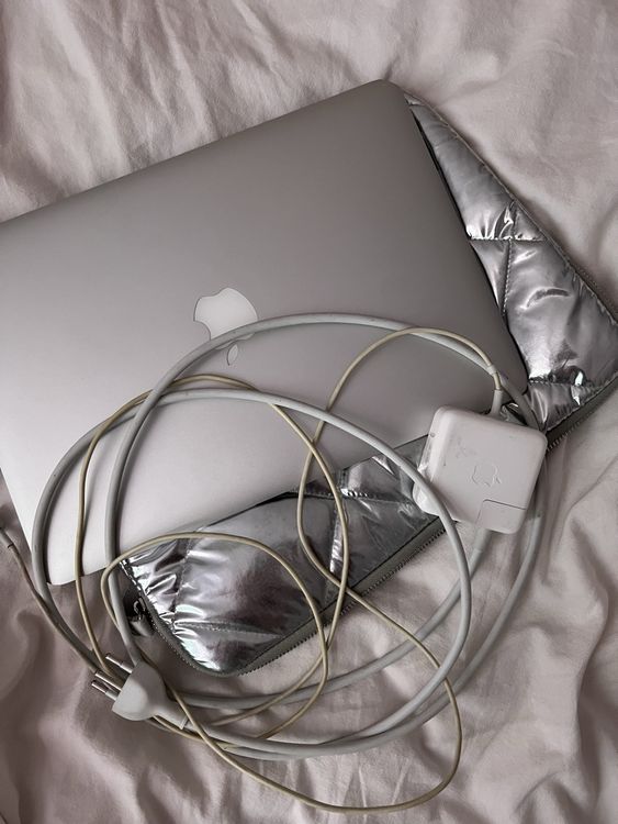 Apple Notebook: Macbook Air 13" (2015) – Usato da Rifferswil venduto da lunaamoon 8
