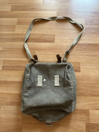 Armeetasche / Umhängetasche, Brotsack Schweizer Armee