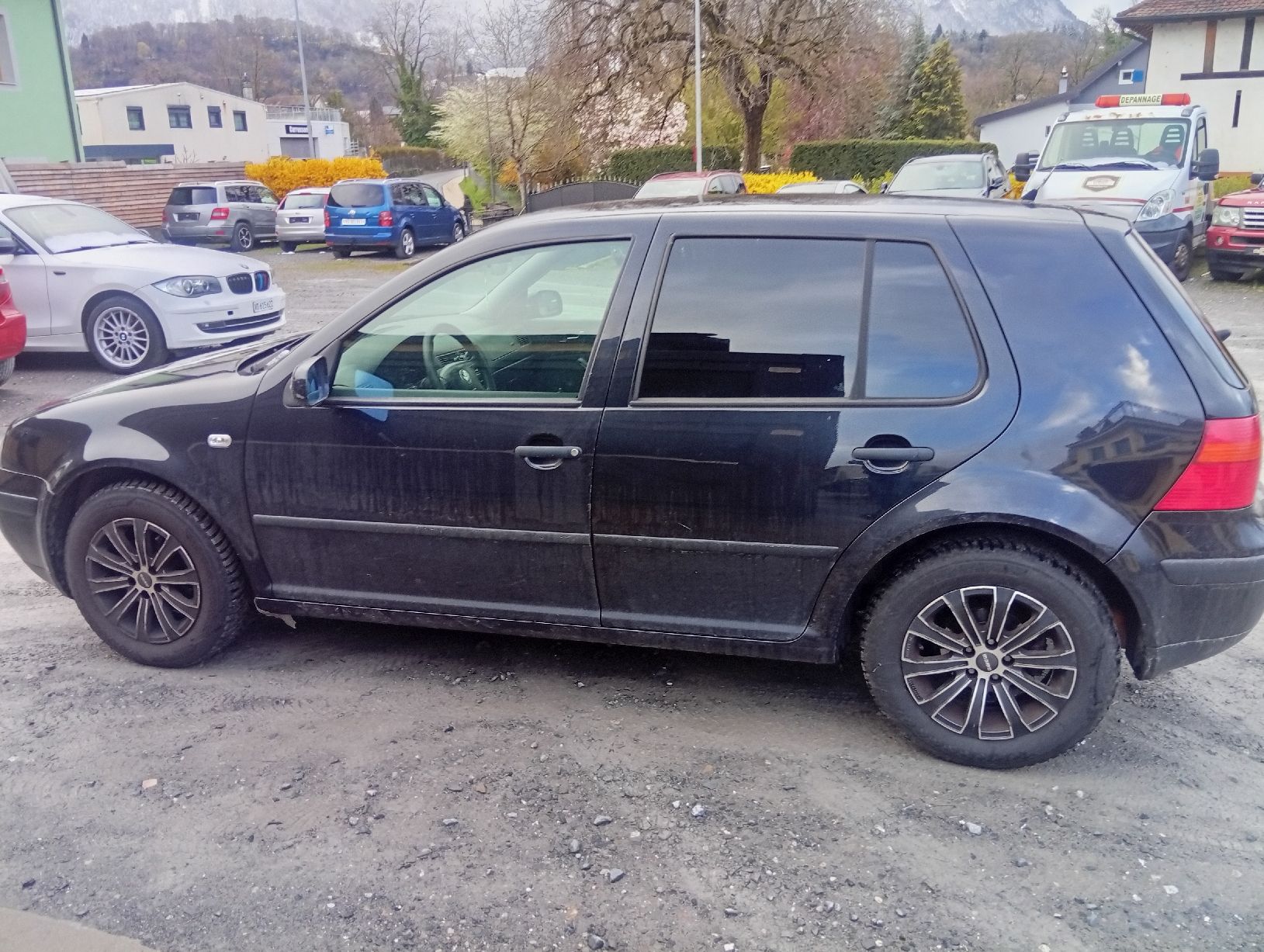 VW Automobili: Golf 4 2001 – Usato da Savièse venduto da mav_clc7 2