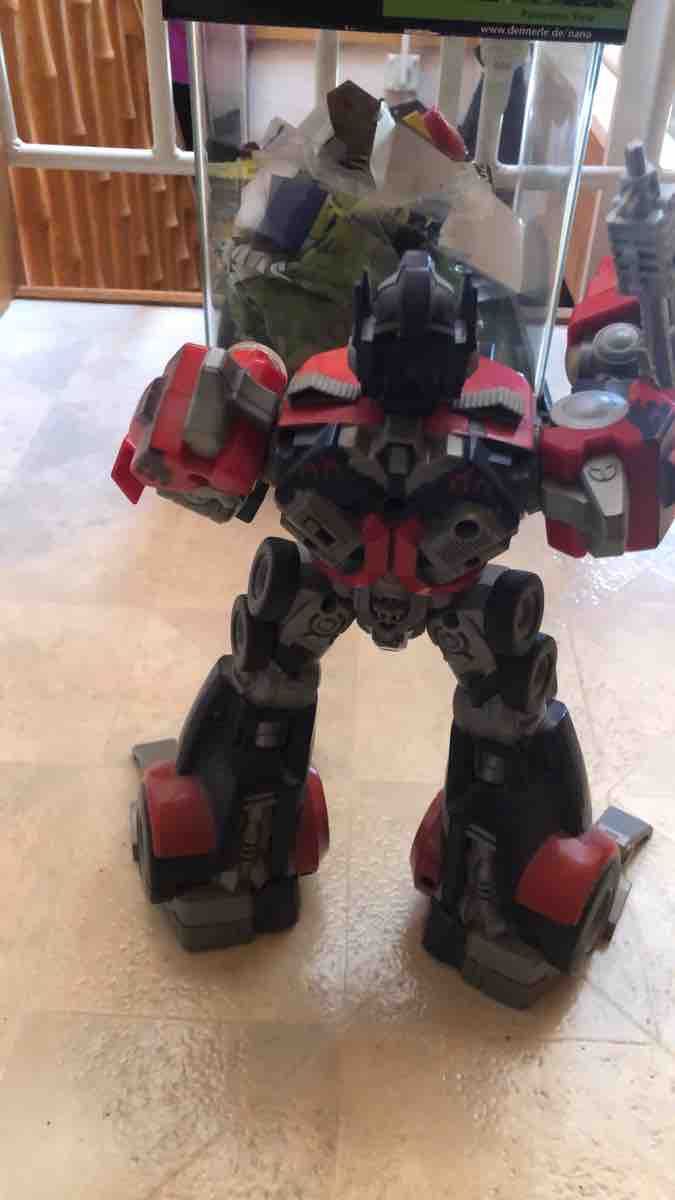 Hasbro Giocattoli: Transformers Optimus Prime Toy Figure Plastic – Usato da Baltschieder venduto da Miumiu21 1