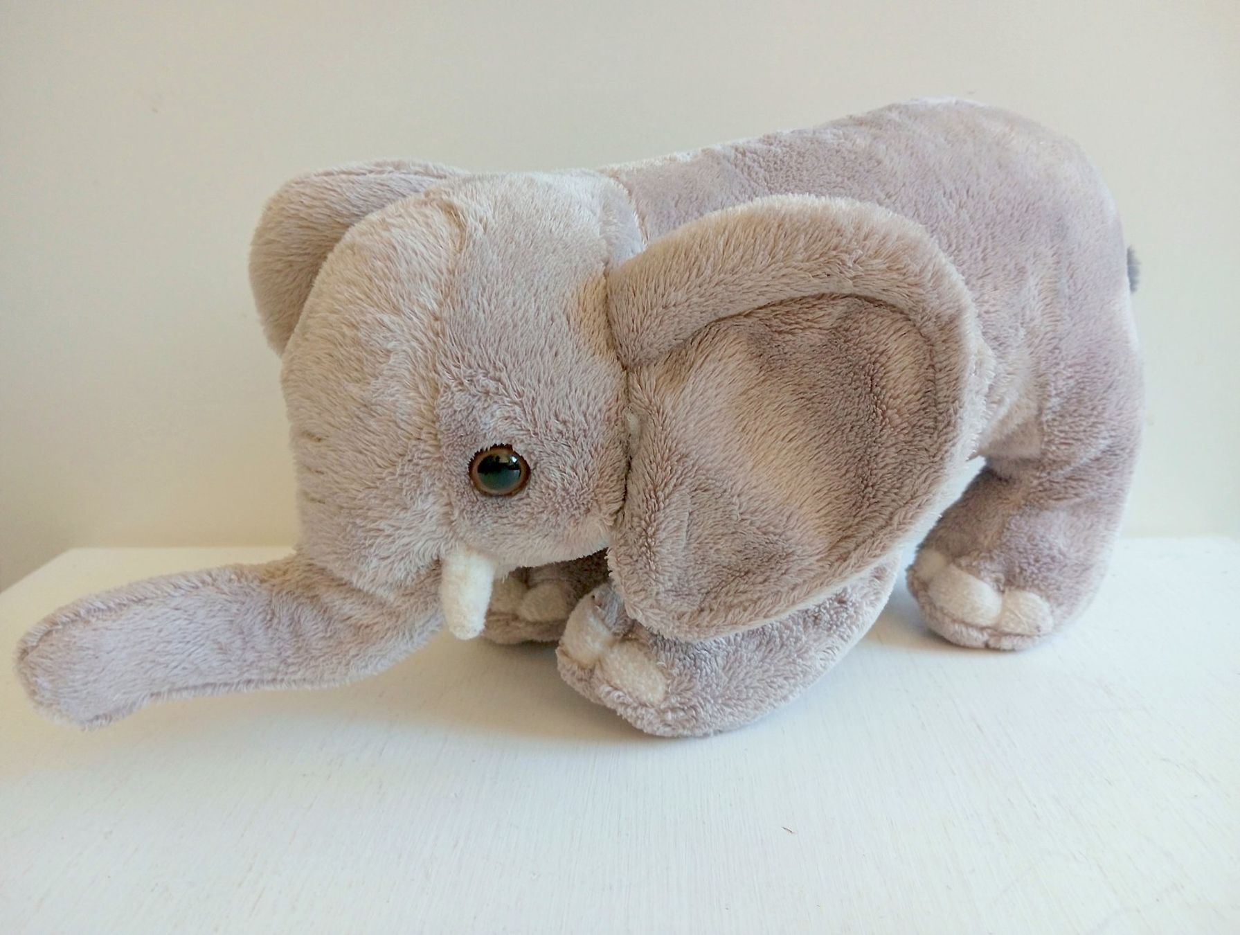 WWF Giocattoli: WWF Plüsch Elefant Grau – Usato da Allschwil venduto da Evgeniia78