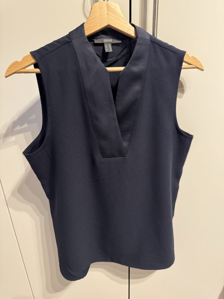 Esprit Top: Zwei Tops Esprit Gr. 38 – Nuovo (secondo la descrizione) da Muotathal venduto da Hortensa26j9 3