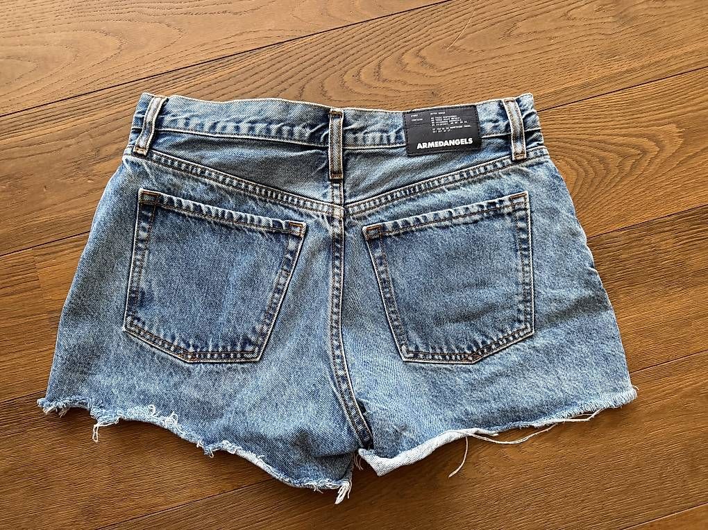Jeans: Jeans Shorts Armedangels Gr. 27 – Usato da Glattfelden venduto da pexx79 1