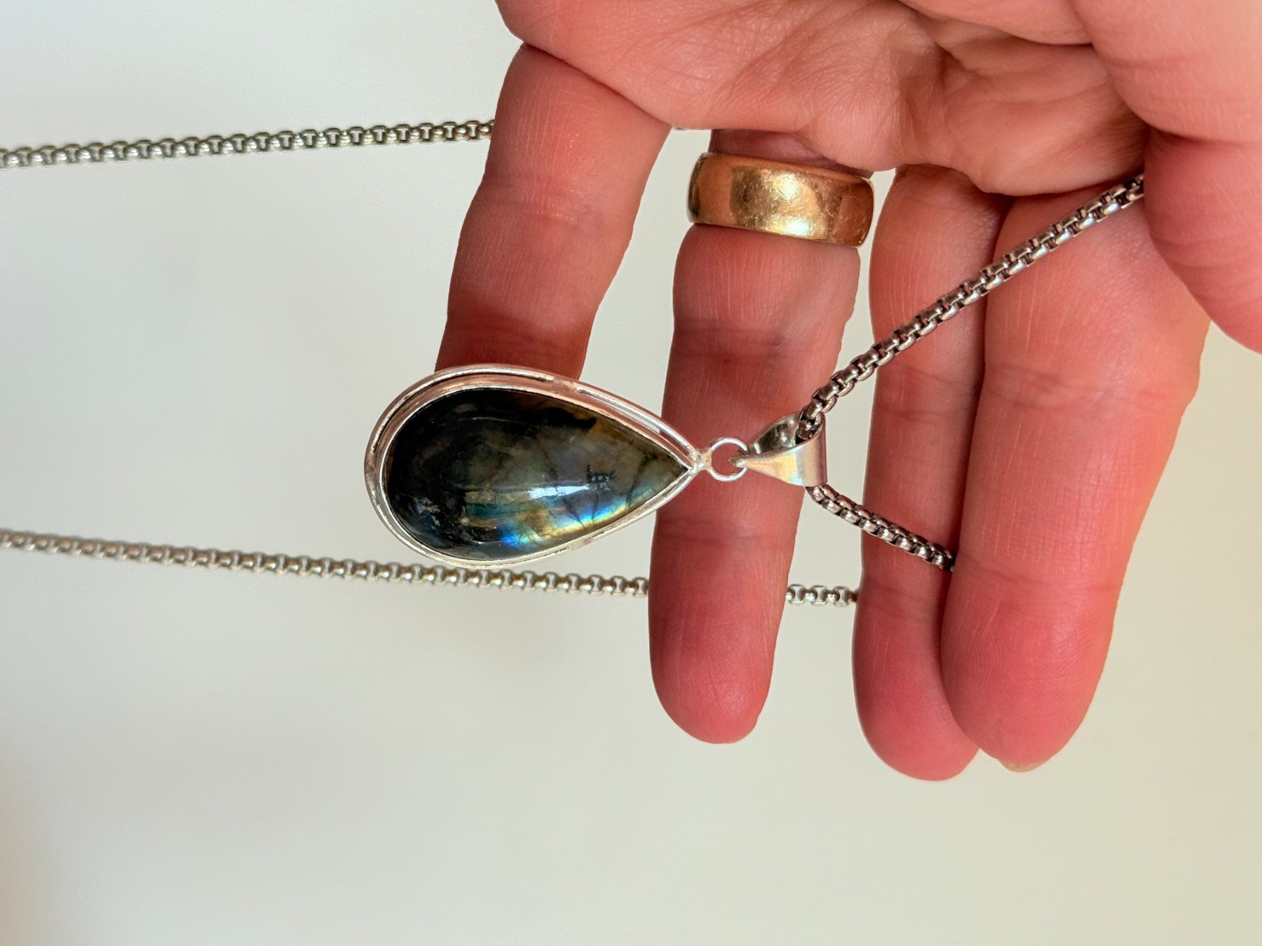 Catenine: Collier Labradorite - Bijou Élégant, Neuf! – Nuovo e nell'imballaggio originale da Genève venduto da AGBERG 3