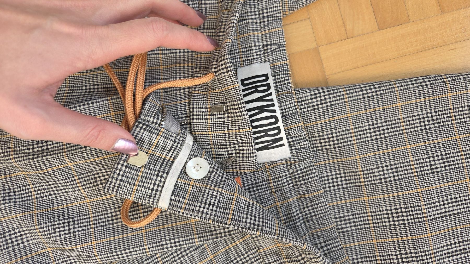Drykorn Pantaloni: Drykorn - Karierte Stoffhose – Usato da Zürich venduto da jul_l28v 1