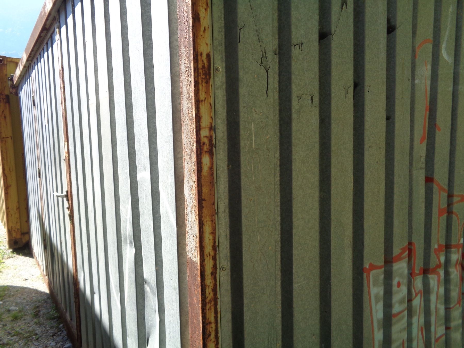 Baucontainer: Werkzeug-/Materialcontainer 4.65 m – Defekt aus Alpnach Dorf von vieuxhenri 3