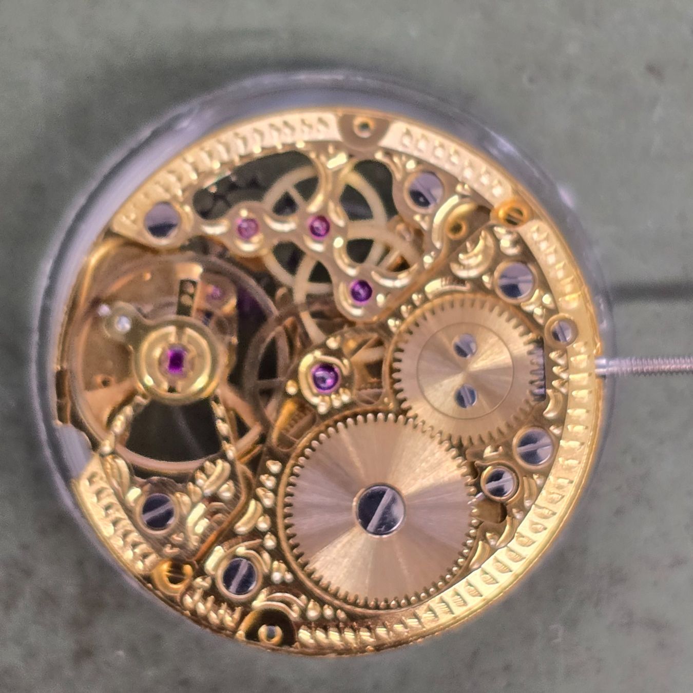 Orologi: Mouvement Peseux 7001 doré squelette – Usato da Tramelan venduto da Nirdan 2