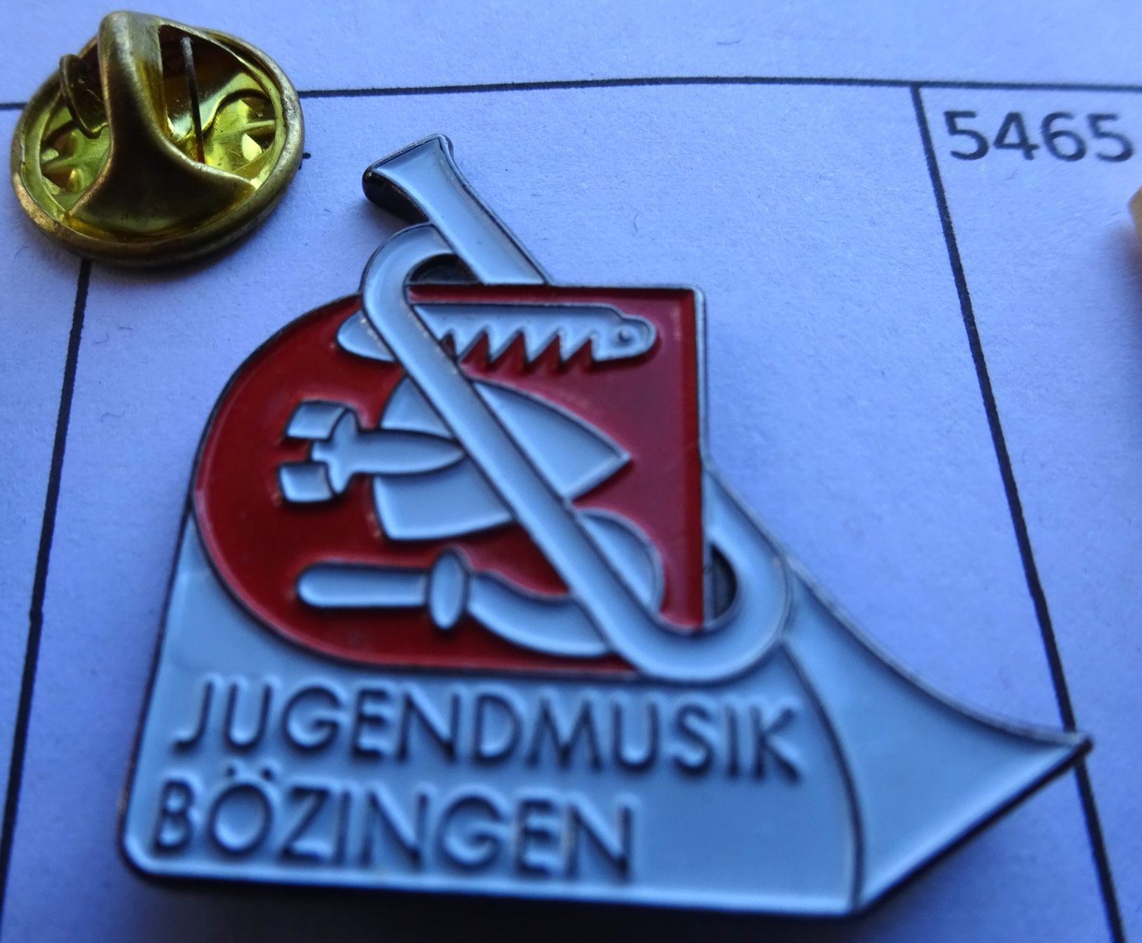 Plaketten & Abzeichen: Pin Jugendmusik Bözingen – Gebraucht aus Utzenstorf von BUtter81