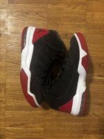 Jordan Max Aura 2 Basketballschuhe Schwarz/Rot Gr. 42