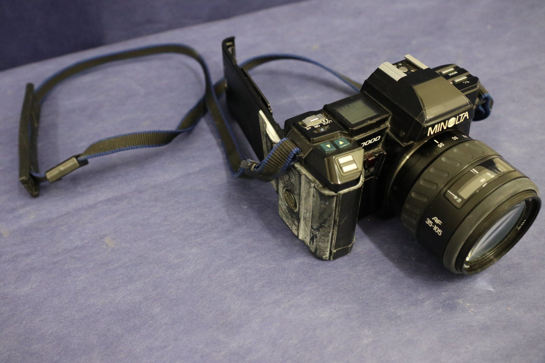 Minolta Appareil photo: Fotokamera Minolta 7000 AF 35 - 105 – Défectueux à Liestal par FuV01 2