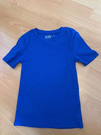 Joli t-shirt bleu roi taille xxs