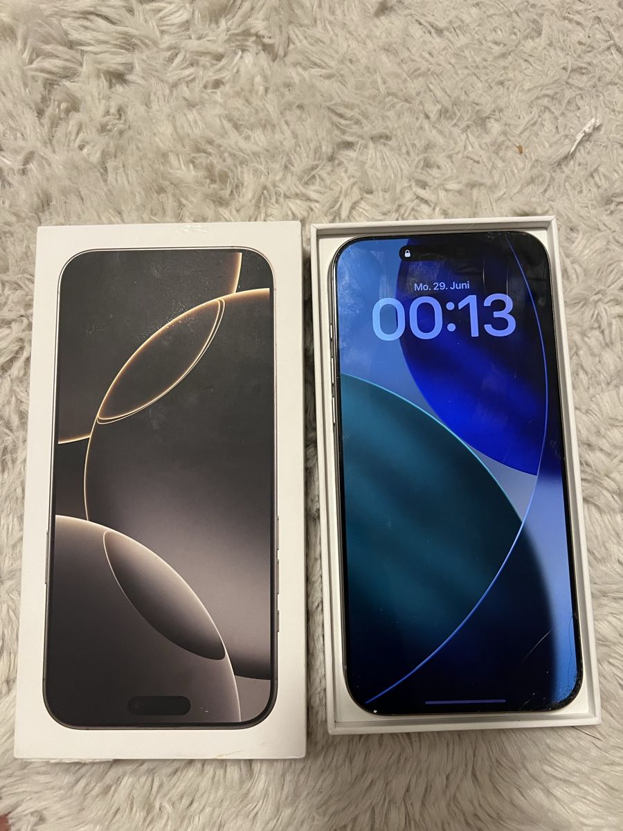 Apple Telefoni cellulari / Smartphones: iPhone 16 Pro Max 256 Go Gris Cosmos, dos brisé – Usato da Urtenen-Schönbühl venduto da Big.sanad