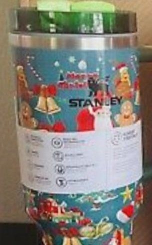 Tassen: 1 Stanley Cup Thermobecher, Weihnachts-Edition, 3 Farben – Neu und originalverpackt aus Winterthur von bibummi 6