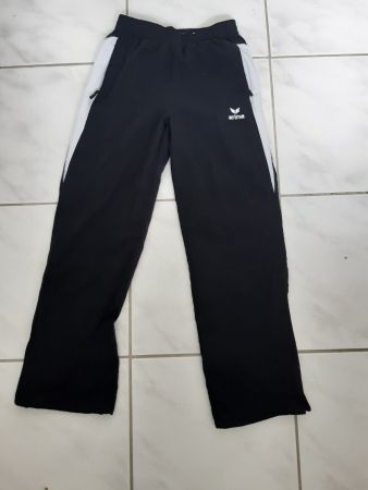Trainerhose Grösse 152