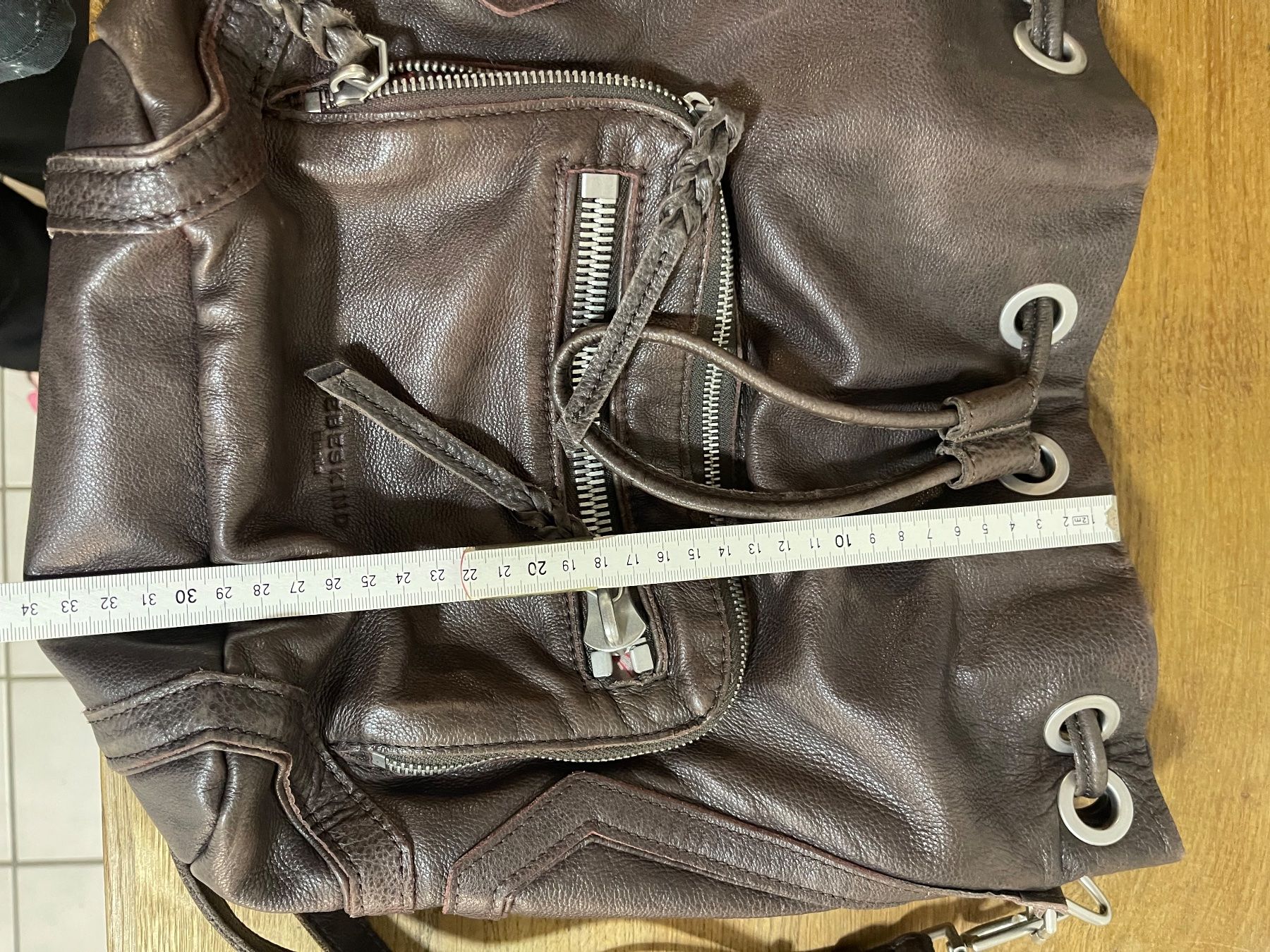 Taschen für Damen: Liebeskind Berlin Beuteltasche – Gebraucht aus Meikirch von Hilfe_Waisentiere 5