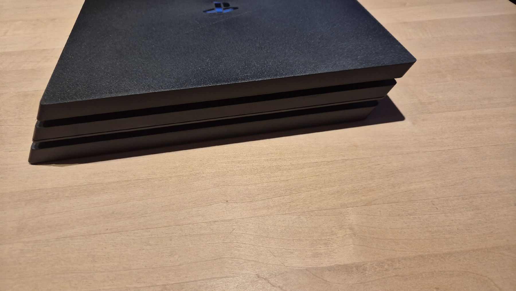 Sony Konsolen: PS4 Pro mit 10 Games – Gebraucht aus Otelfingen von Thekillingcow 6
