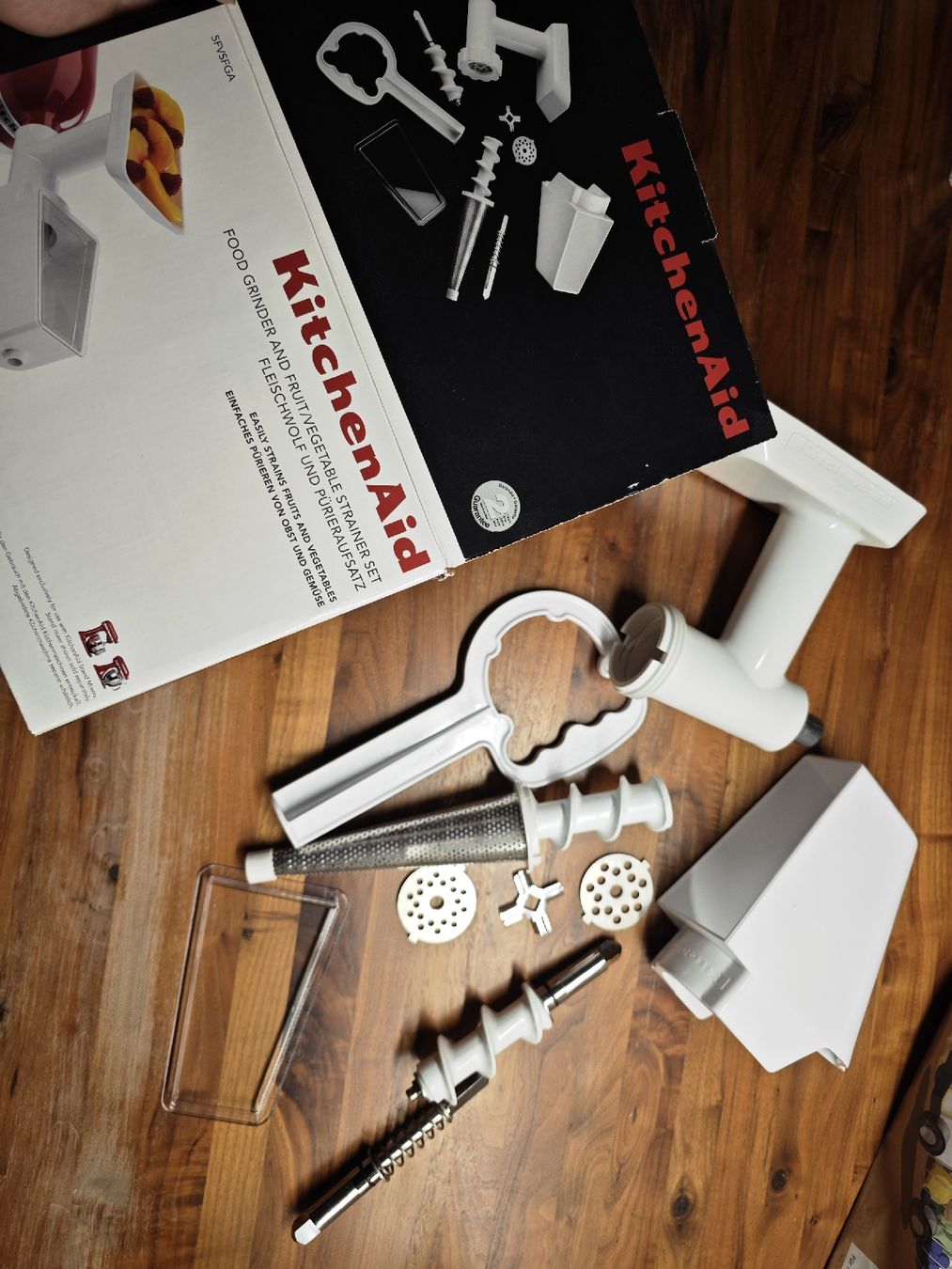 Kitchenaid Elettrodomestici da cucina: KitchenAid Fleischwolf und Passiergerät Set – Nuovo (secondo la descrizione) da Egerkingen venduto da Skorpion.ch 2