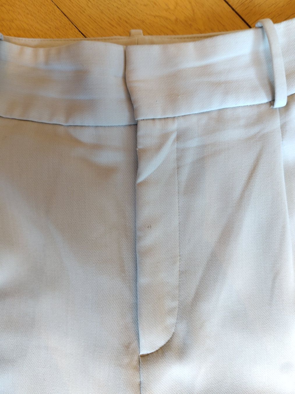 Zara Pantaloni: Stoffhose – Usato da Bern venduto da Linii 4