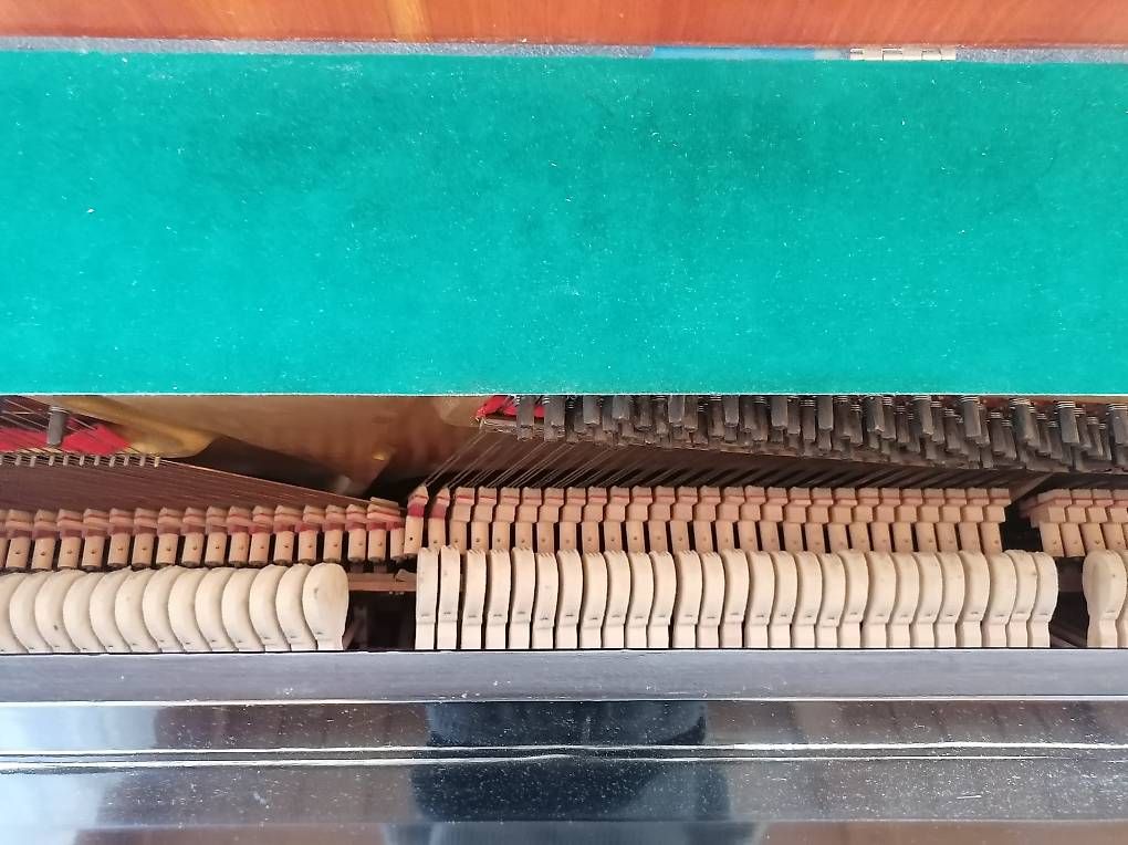 Strumenti musicali: Gratis Klavier / Piano – Usato da Altnau venduto da chstac 2