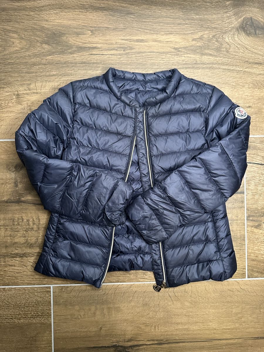 Moncler Jacken & Mäntel: Original Moncler Jacke Mädchen 6ans / 116cm – Gebraucht aus Mühlethal von sarah-davide
