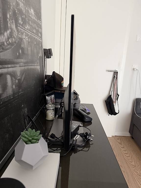 Monitore: Écran ordinateur Lenovo – Gebraucht aus Lausanne von nic_7f9d 1