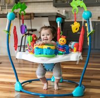 Bright Starts Baby Einstein, Spring- und Spielcenter