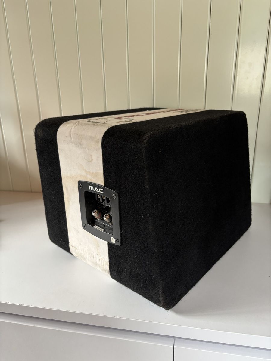 Haut-parleurs: Auto Subwoofer mit Endstufe – D'occasion à Gretzenbach par leo_nmg6 7