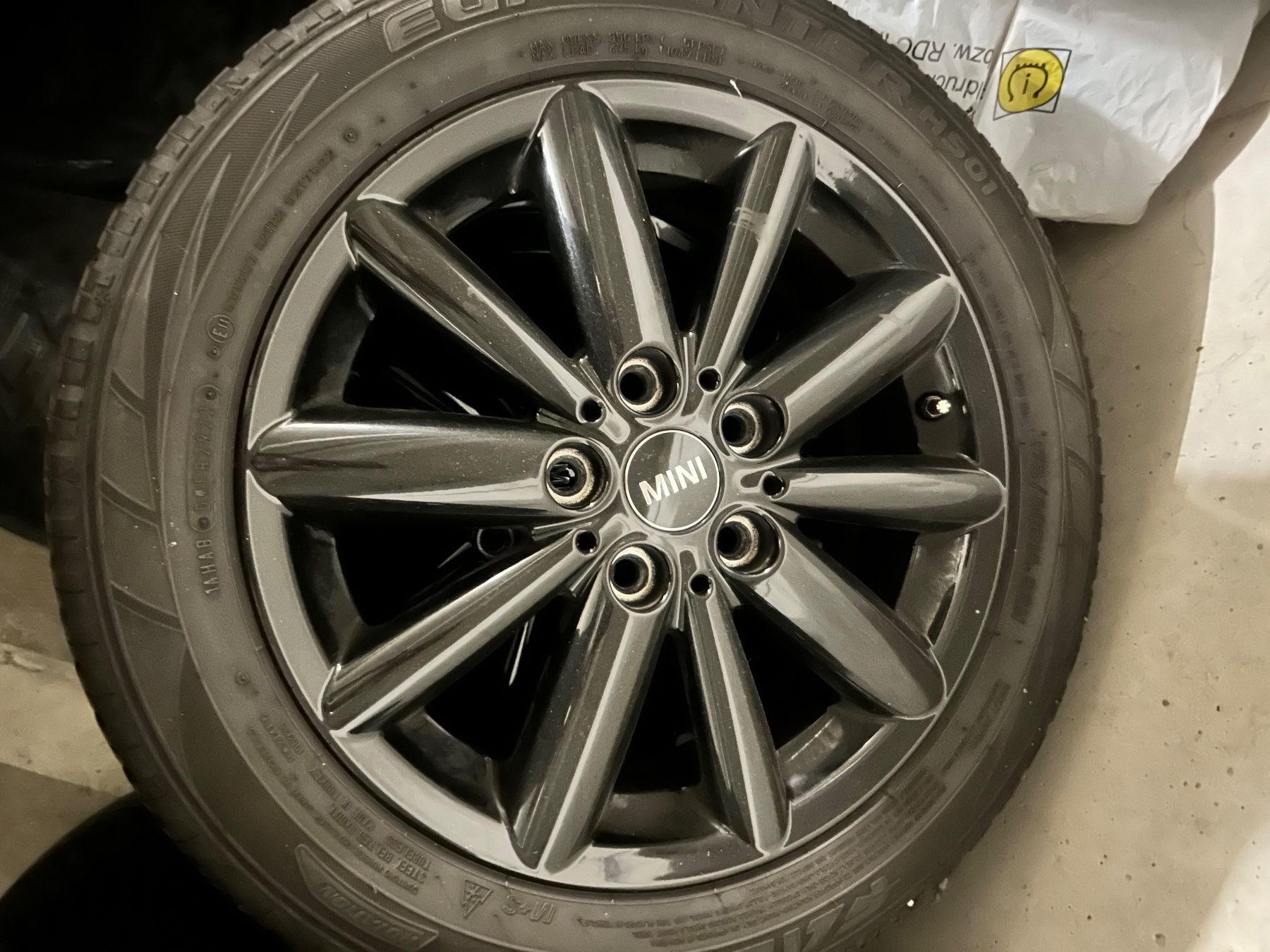 Mini Autos: Mini Cooper Cabriolet 1.5 – Gebraucht aus Payerne von chr_m9r2 7