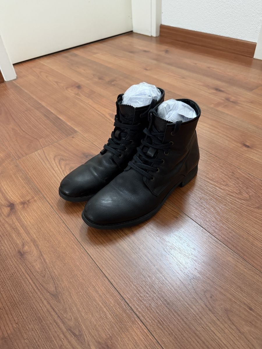 Jack & Jones Scarpe da uomo: Jack & Jones Leder Boots Herren EU42 Schwarz – Usato da Dänikon ZH venduto da RAFIMIKI