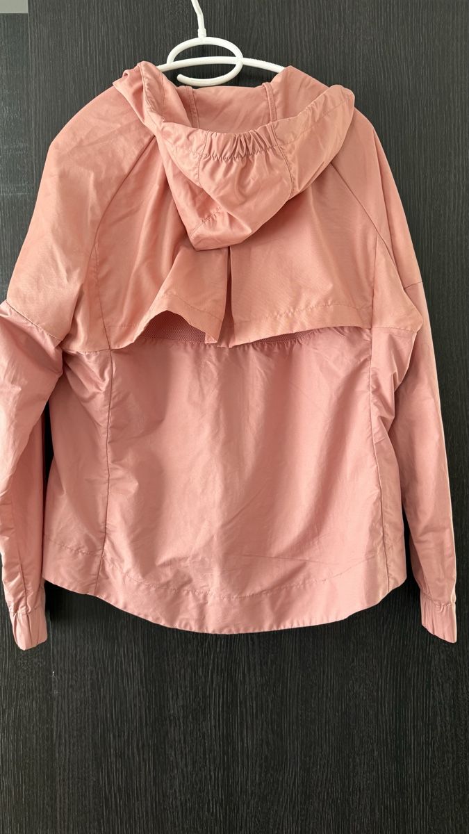 Nike Giacche: Nike Windbreaker – Usato da Zürich venduto da sel_9kd 2