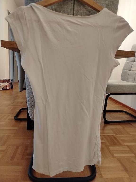T-shirt: Maglietta – Usato da Davesco-Soragno venduto da Mia_sii 1
