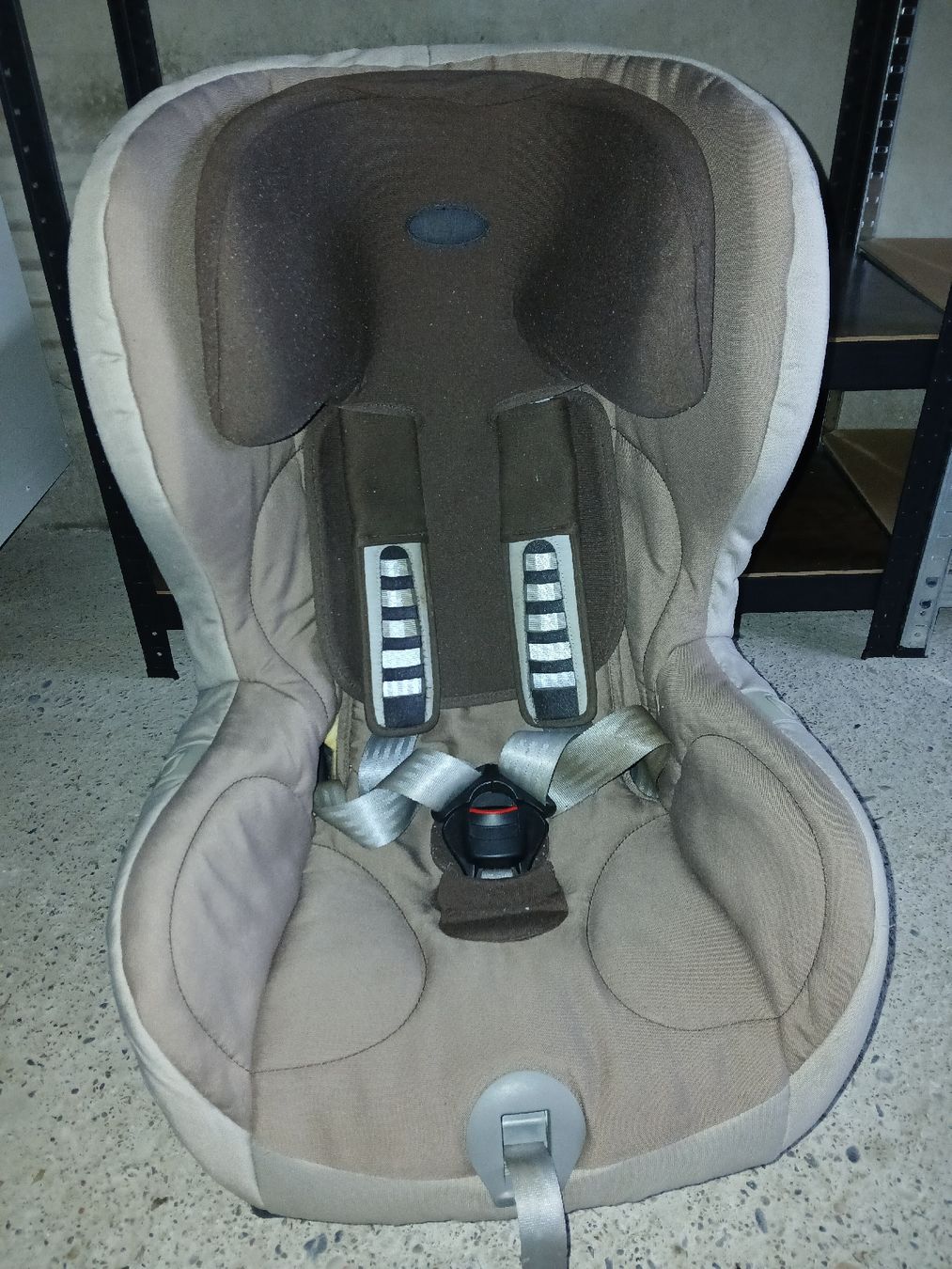 Britax Römer Seggiolini per auto: Robuster, langlebiger und sicherer Kindersitz in sehr gutem – Usato da Tägerig venduto da Gaet83