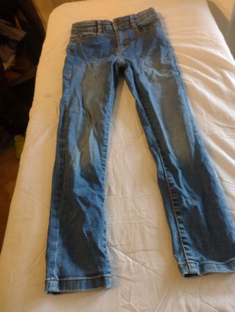Vertbaudet Jeans, Gr. 126/8A, Slim Fit, Top Zustand!