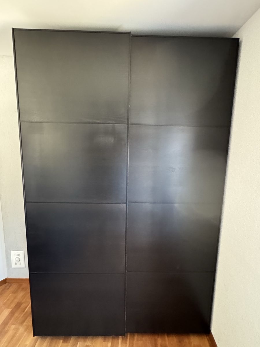 Ikea Schränke: Ikea Pax Schrank mit integrierter Licht – Gebraucht aus Wald ZH von StefaNes88