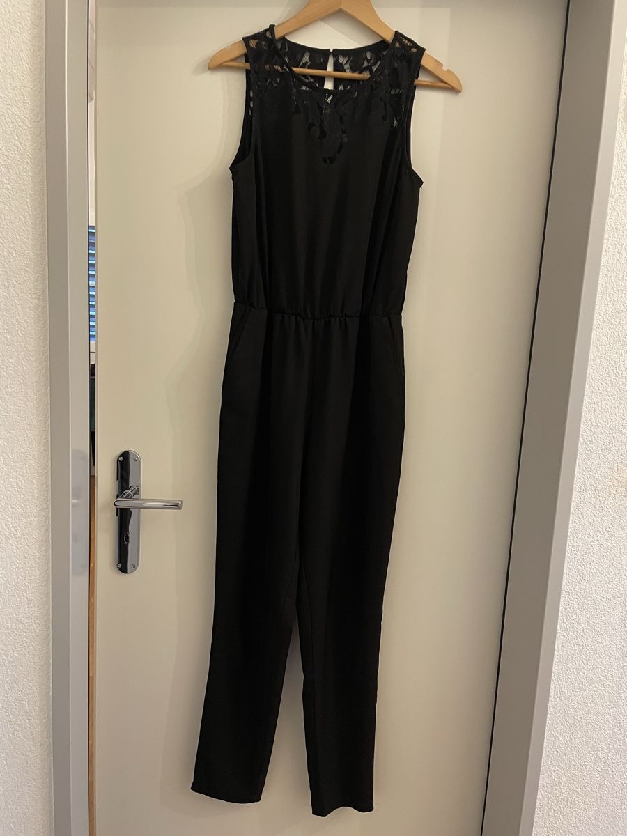 Tute: Jumpsuit schwarz mit Spitze – Usato da Niederbüren venduto da 9632