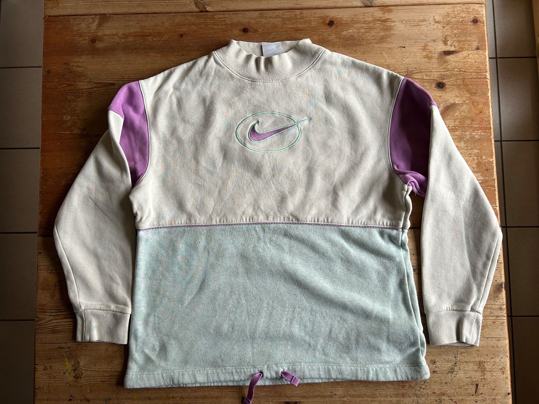 Nike Lotti & Set di vestiti: Nike Pullover, Top Zustand & Jeans von Name it, Gr. 152 – Usato da Vernier venduto da Melone74 1