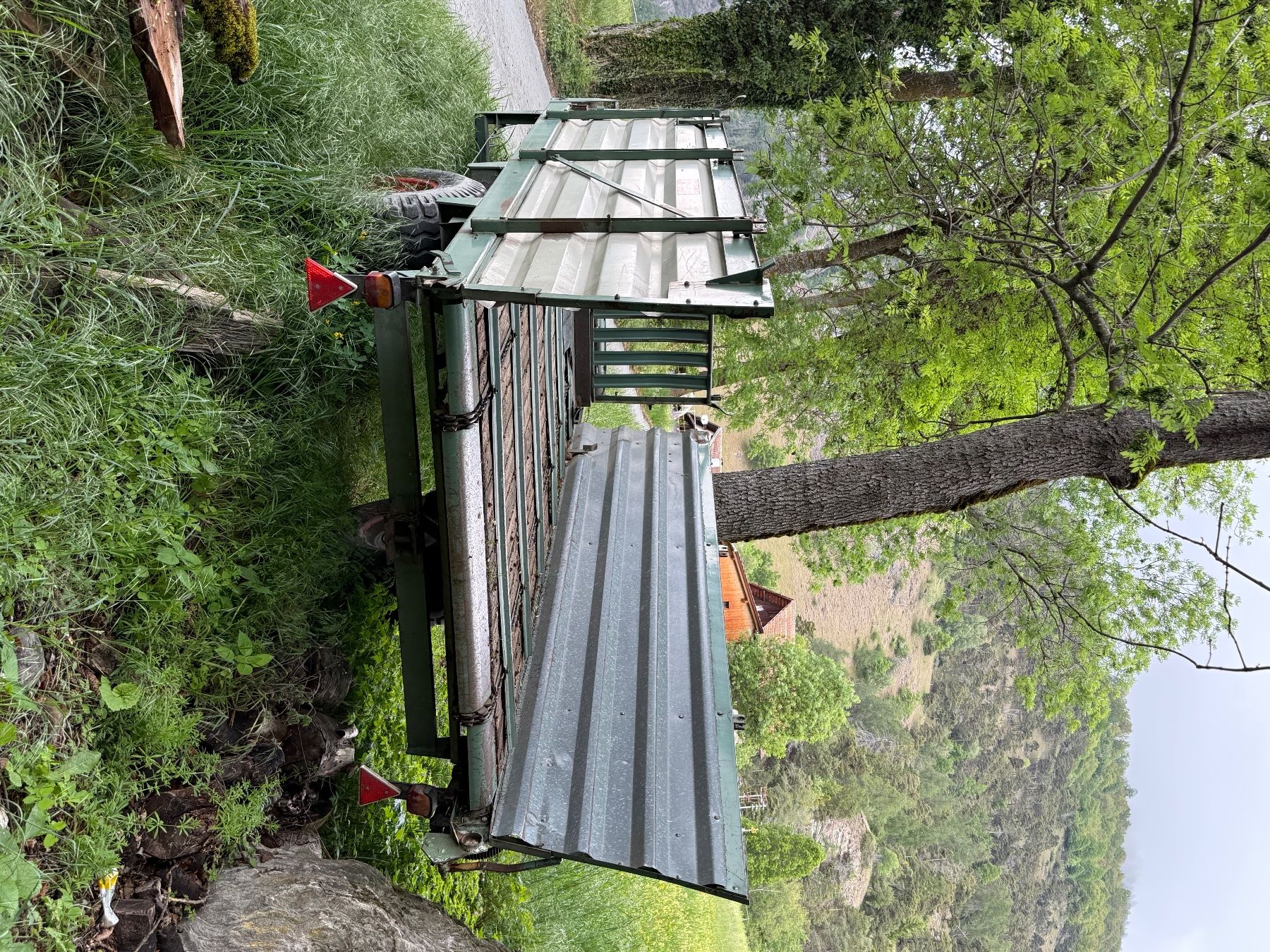 Rimorchi: Anhänger mit kratzboden – Usato da Tumegl/Tomils venduto da roydpe 3