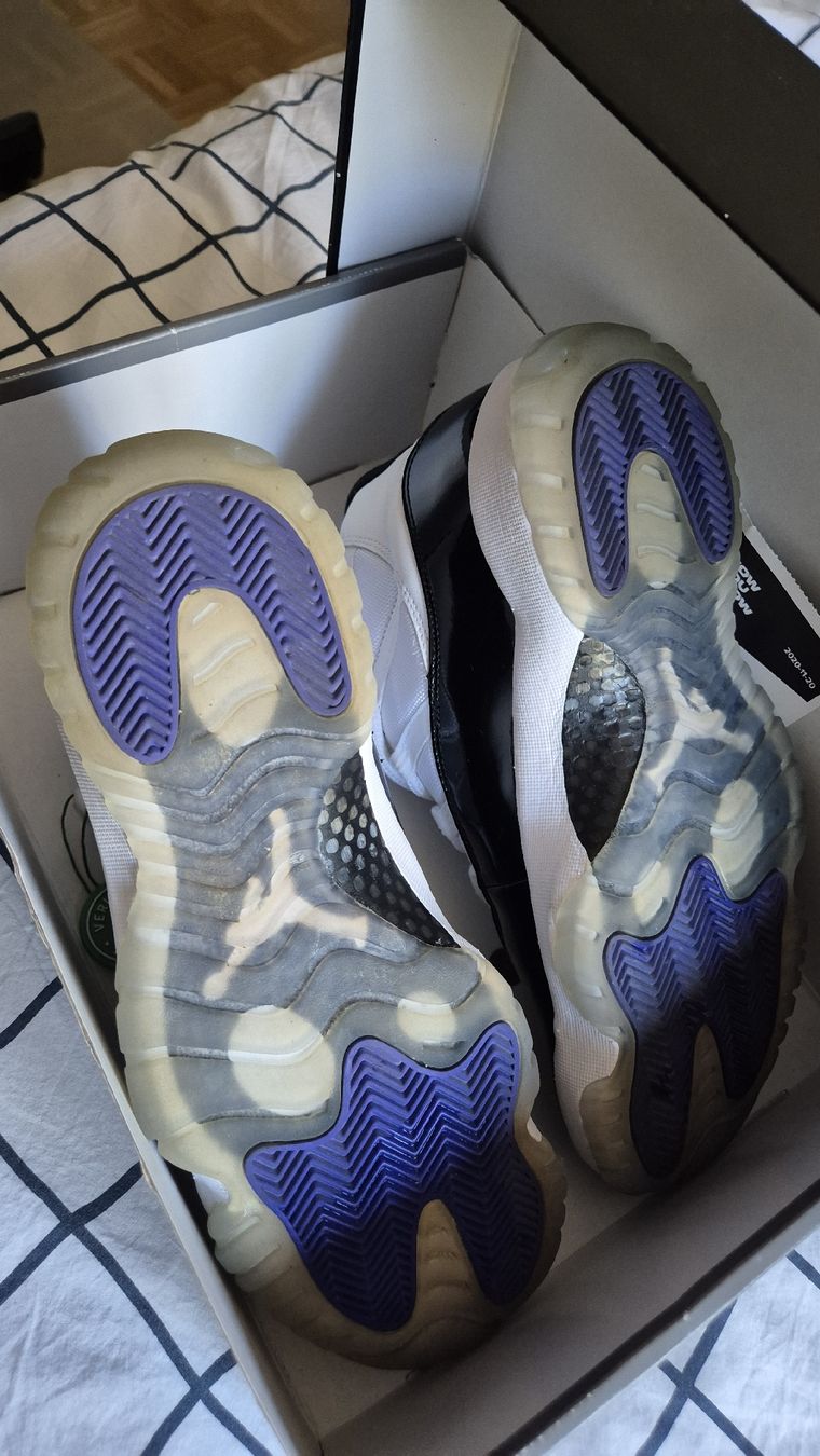 Jordan Scarpe da uomo: Jordan 11 Retro Concord (2018) – Usato da Corcelles-Payerne venduto da craveiro_in4k 1