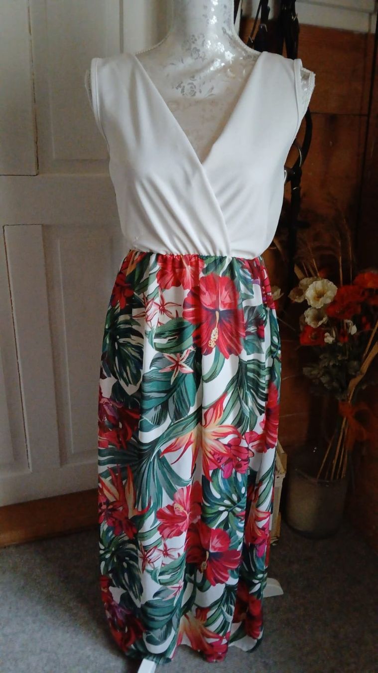 Vestiti: Robe longue fleurie – Usato da Rüthi (Rheintal) venduto da zit_y7br