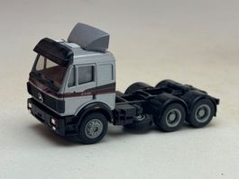 VE1- Herpa Mercedes  Zugmaschine silbern