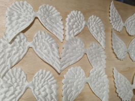 12 Deko ENGELSFLÜGELSeidenglanz, Stoff, weiss, 6x5 cm