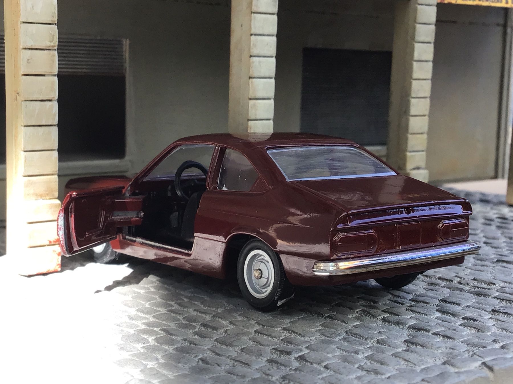 Lancia Modellini d'auto: LACIA BETA 1:43 – Usato da Männedorf venduto da Spezial-Modelle 1