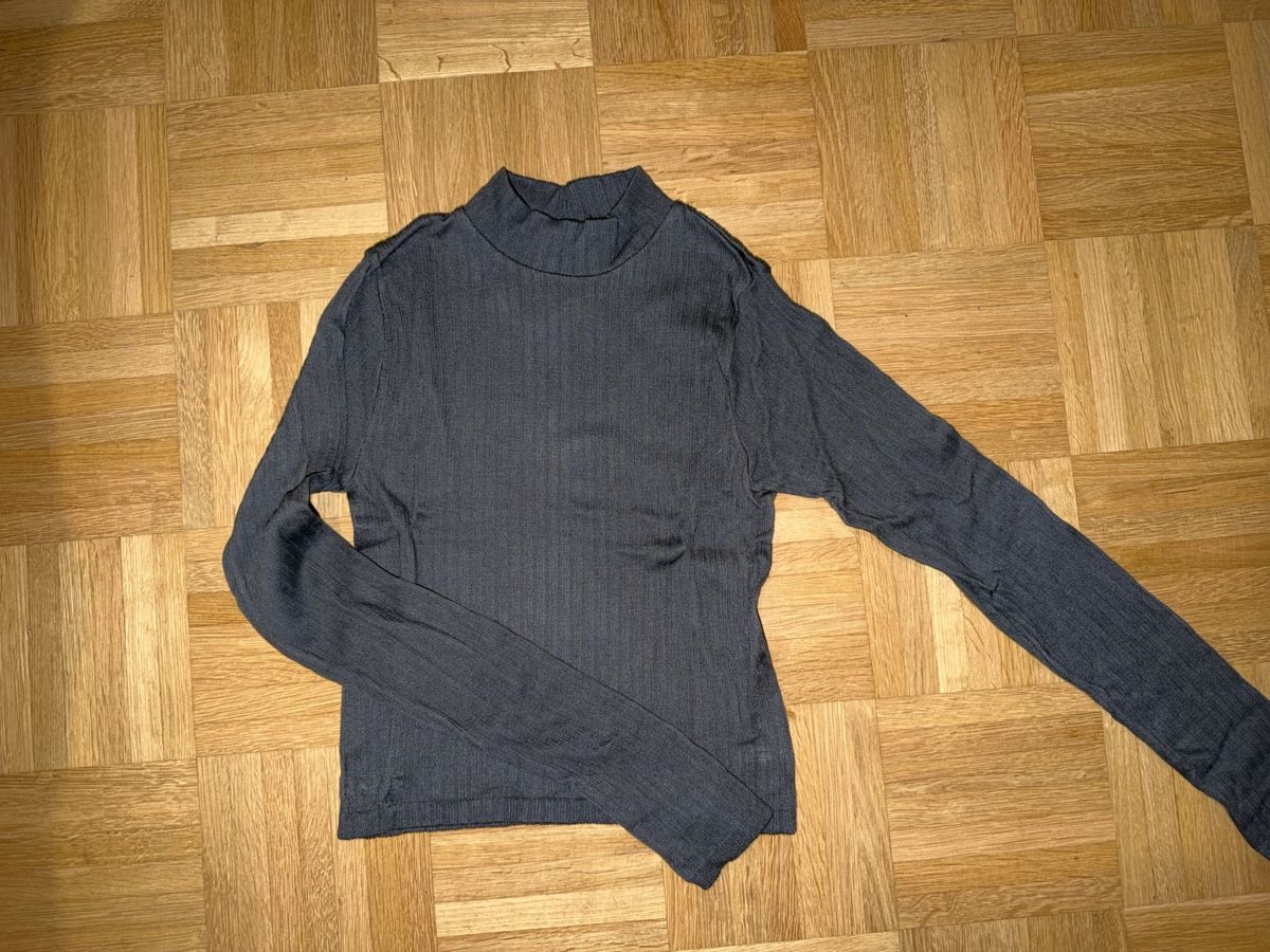 Top: NEU Langarmshirt gerippt – Nuovo e nell'imballaggio originale da Biel/Bienne venduto da Peeeep10 1