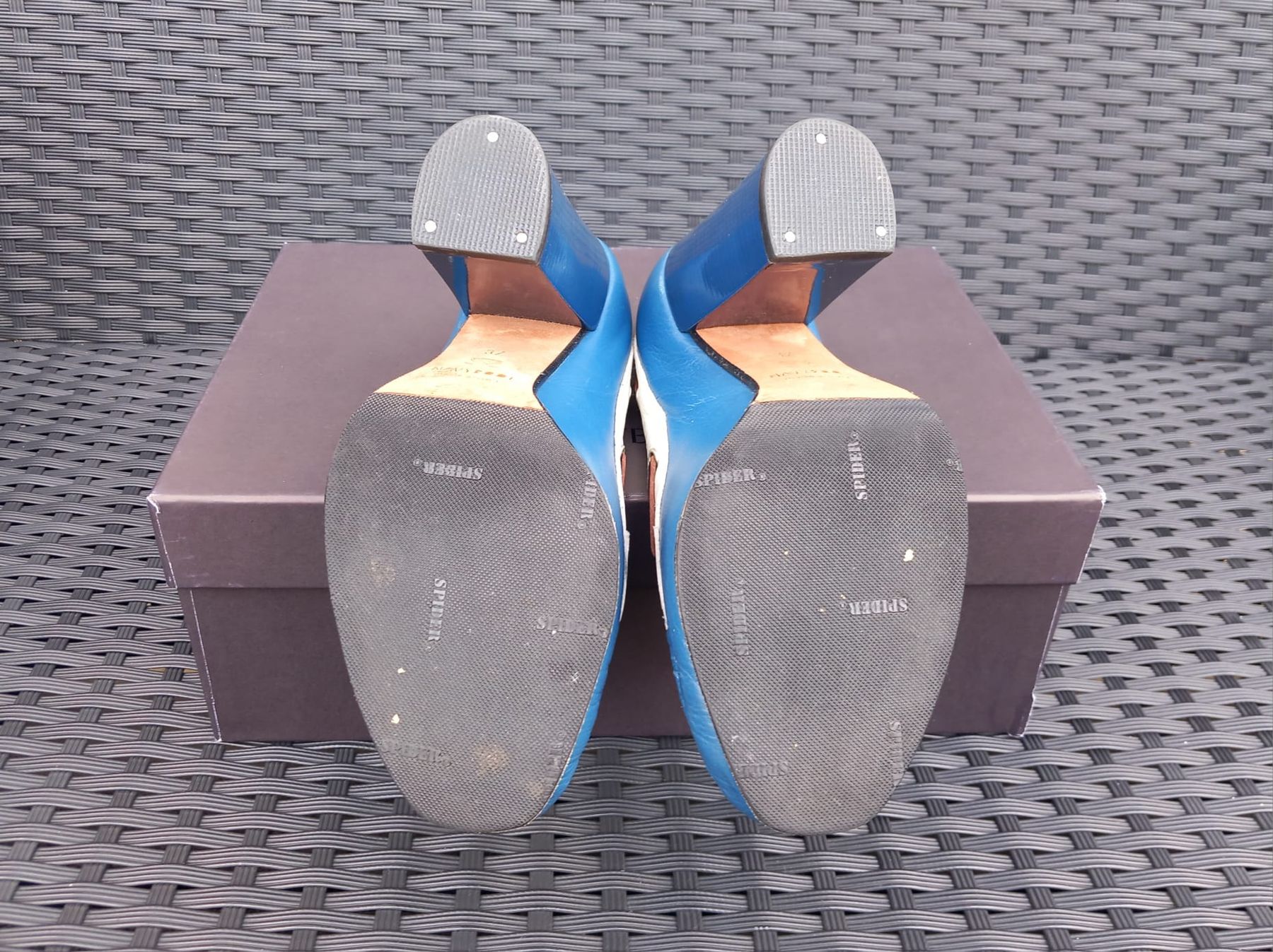 Navyboot Scarpe da donna: Schöne Navyboot Läufer aus Leder Gr. 37 – Usato da Winterthur venduto da Jopf1 4